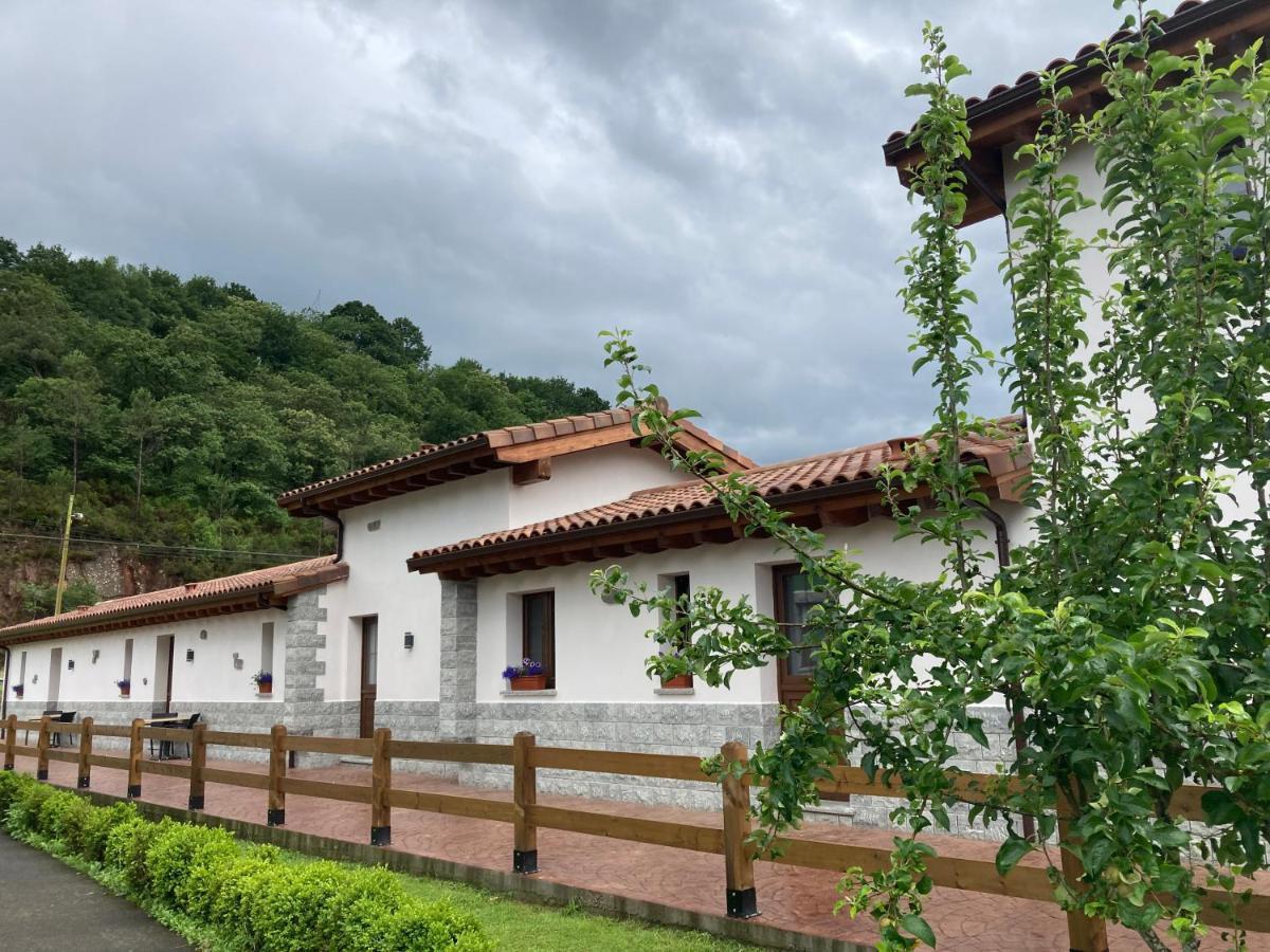 Apartamentos La Presa El Molin Onís Exterior foto