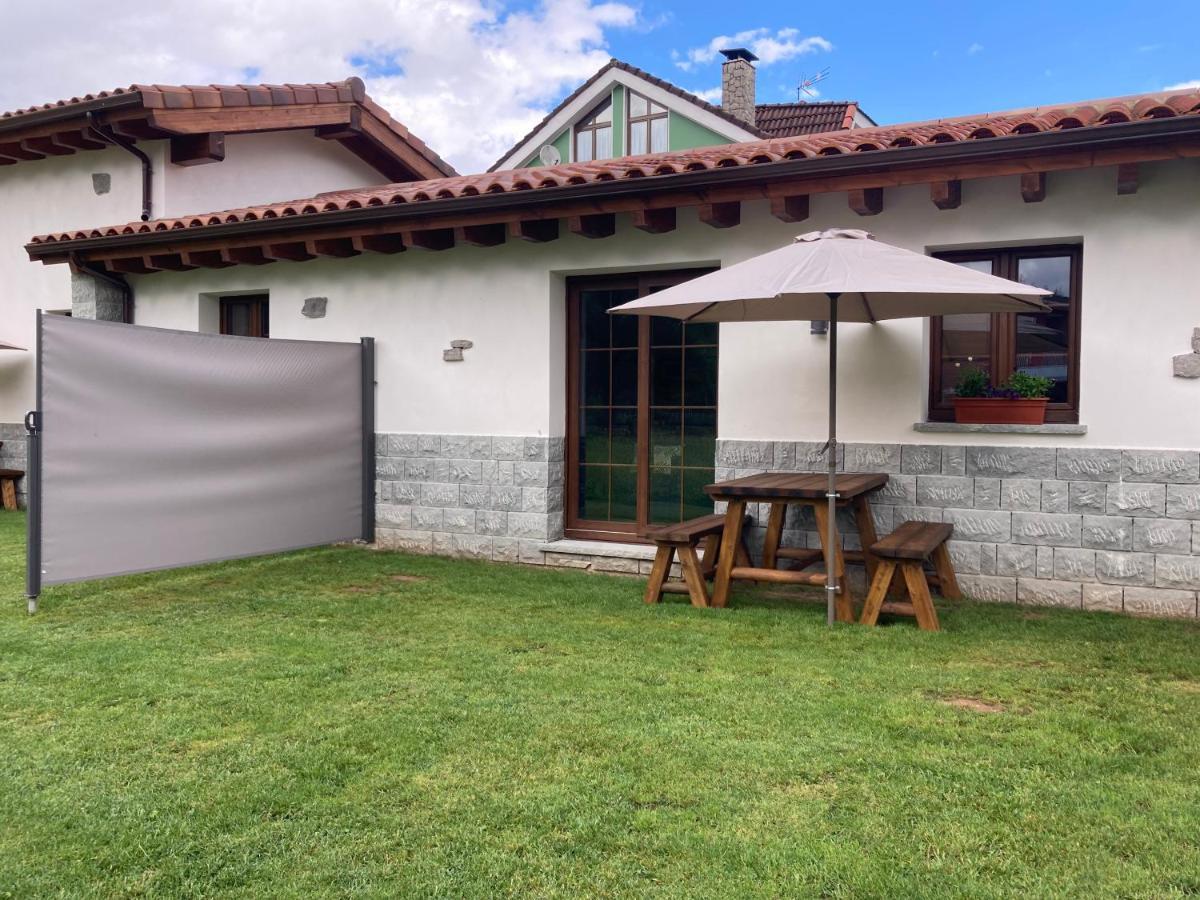 Apartamentos La Presa El Molin Onís Exterior foto